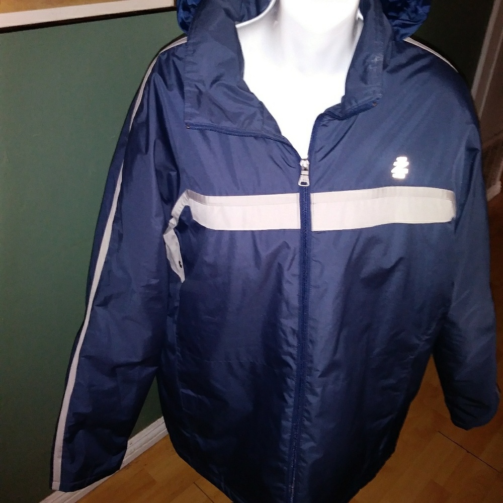 Izod size Xl mens Windbreaker thicker jacket